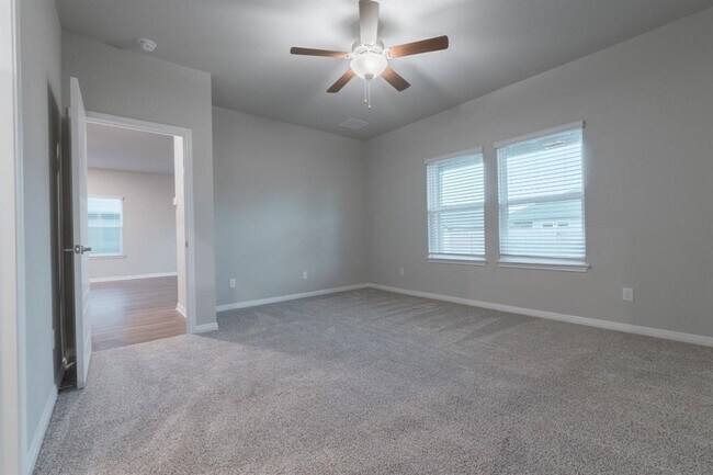 Building Photo - 2838 Dell Hollow Dr