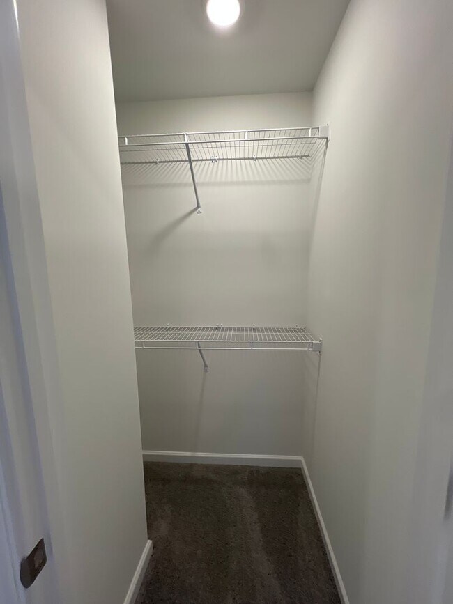 Building Photo - $300 Off First Month's Rent! Beautiful New...