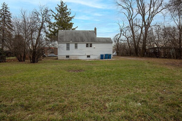 Building Photo - 864 N Addison Ave