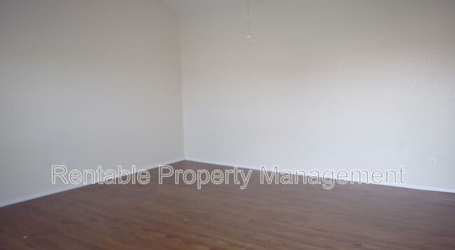 Building Photo - 105 Collett Ct
