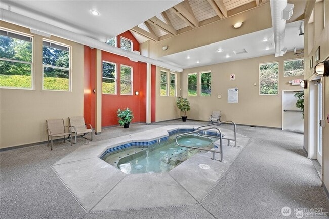 Building Photo - 33020 10th Ave SW