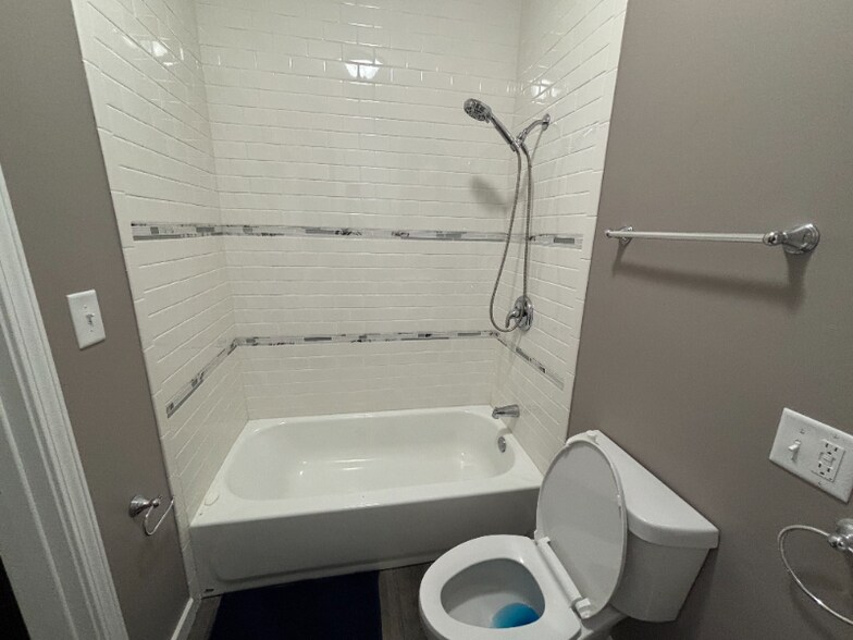 Building Photo - 1341 Marshall St