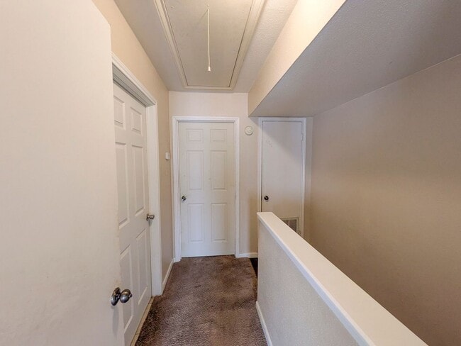Building Photo - 9030 Glen Meadow Ln