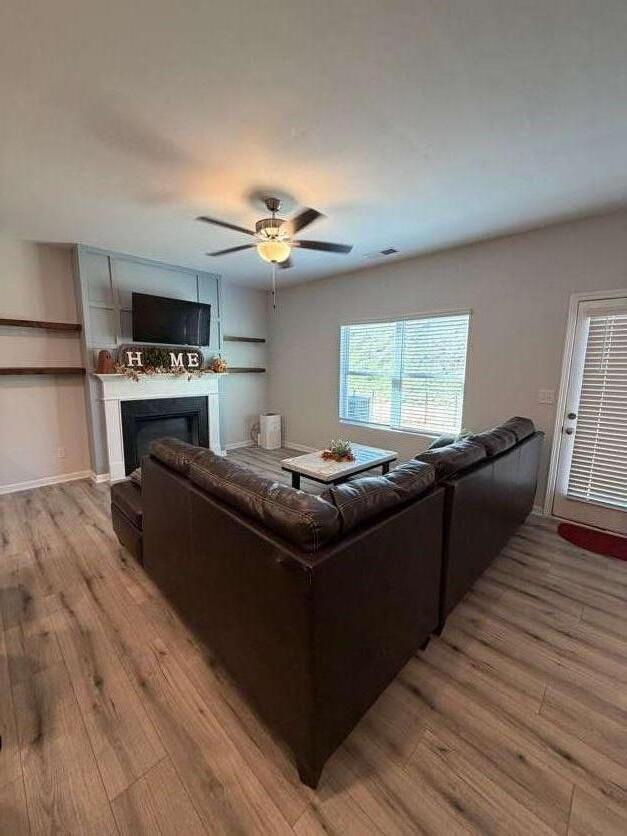 Building Photo - 7565 Knoll Hollow Rd