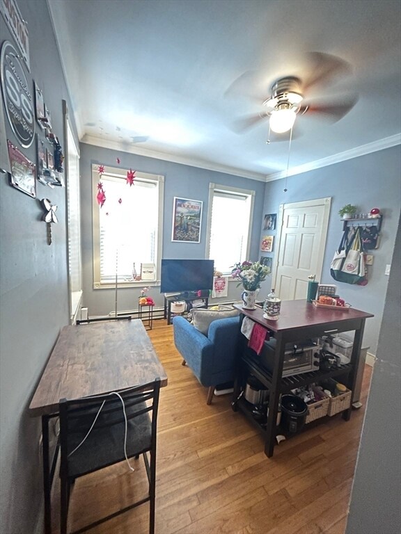 Building Photo - 27 Anderson St