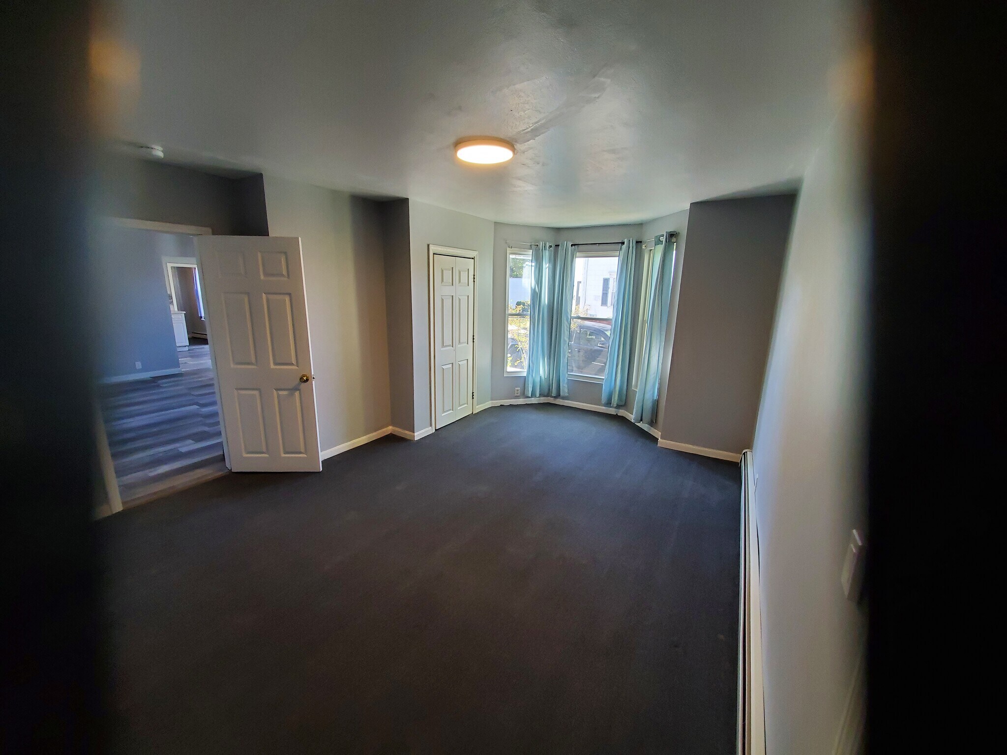 Room 4 - 104 Fair St