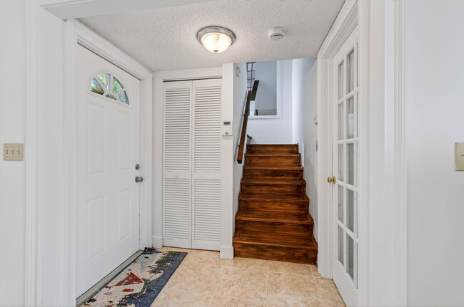 Building Photo - 22380 Pineapple Walk Dr