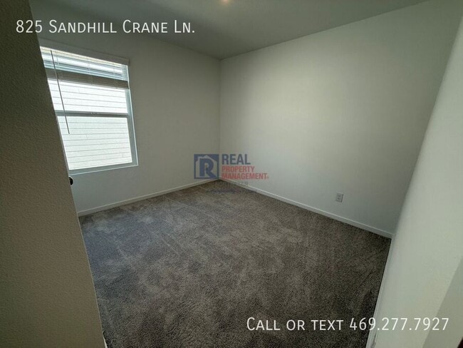 Building Photo - 825 Sandhill Crane Ln