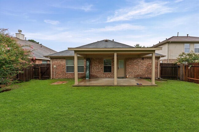 Building Photo - 11919 Piney Bend Dr