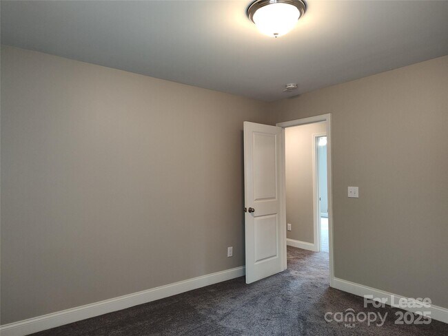 Building Photo - 9415 Segundo Ln