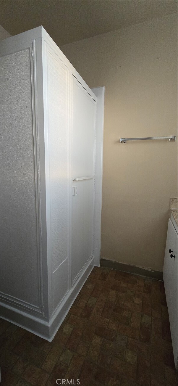 Building Photo - 3856 W 113th St