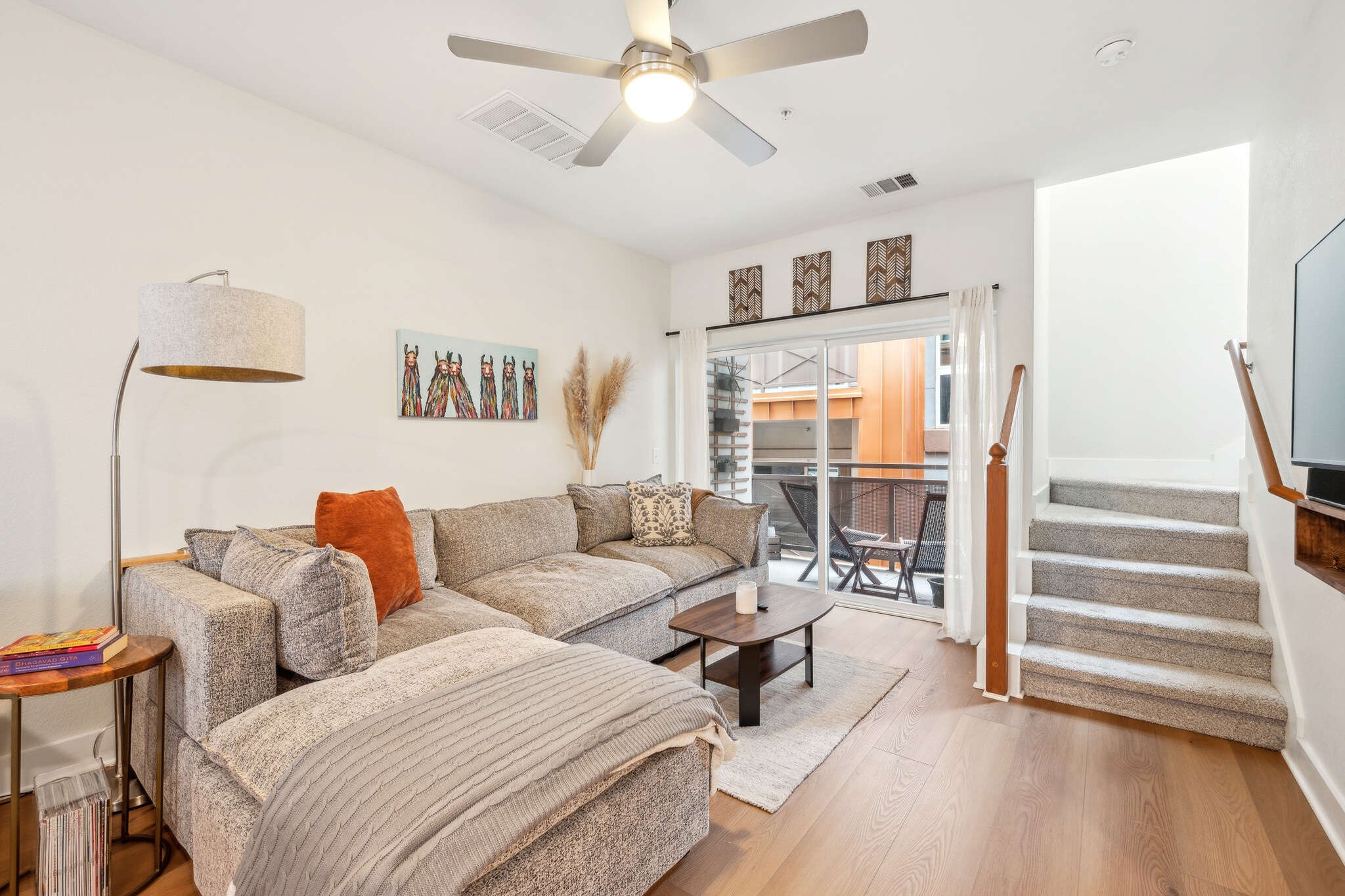 Living Room Space - 2827 Manor Rd