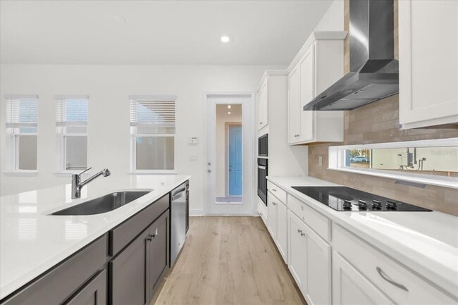 Building Photo - 10270 Pearson Ave