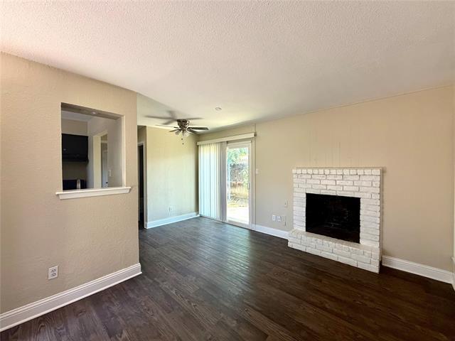 Building Photo - 901 Redbird Dr