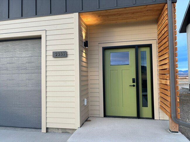 Building Photo - Burnham Ranch Building 2