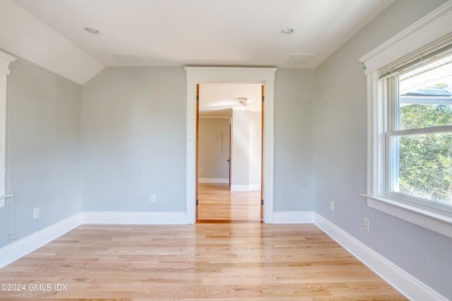 Building Photo - 27 Kirby St