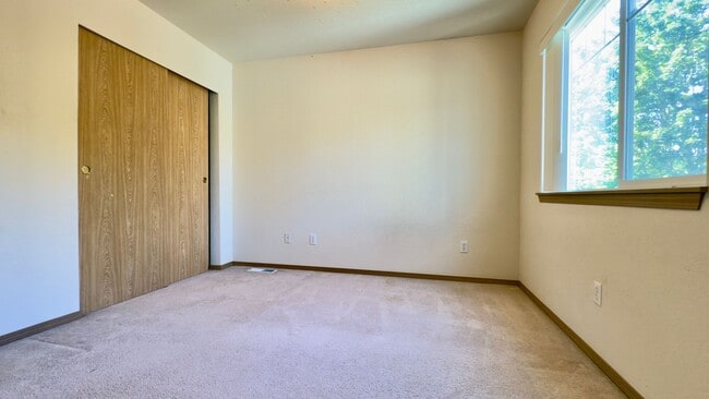 Building Photo - Tumwater 3 Bedroom plus Loft in Desirable ...