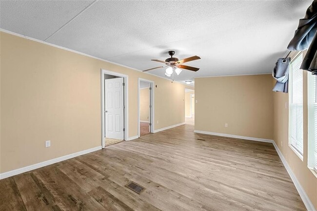 Building Photo - 2789 Avondale St