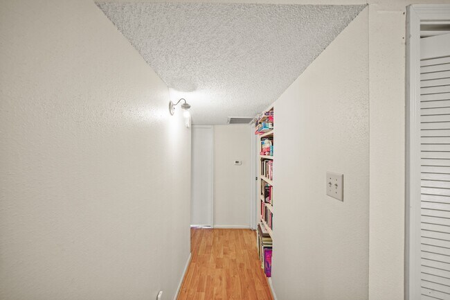 Building Photo - 2120 El Paseo St