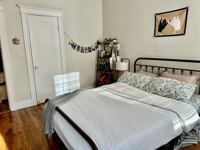 Building Photo - 2 Ayr Rd