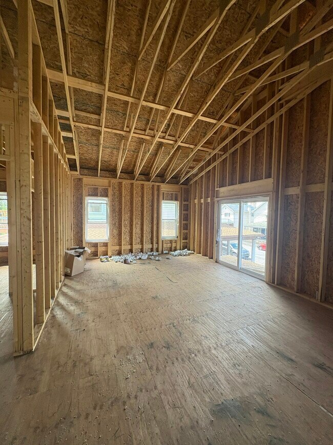 Building Photo - 1109 S Webster Ave