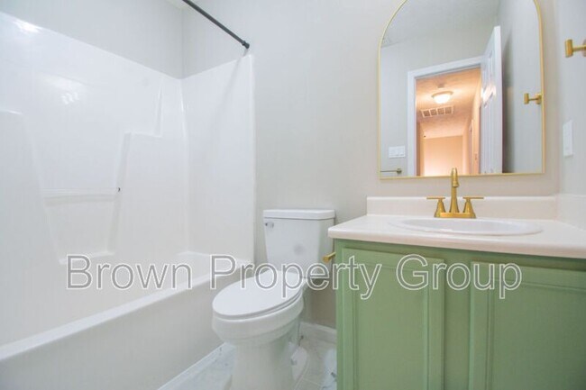 Building Photo - 3685 Pioneer Dr