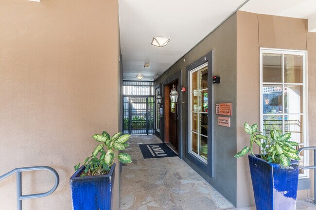Building Photo - 300 N Lamar Blvd