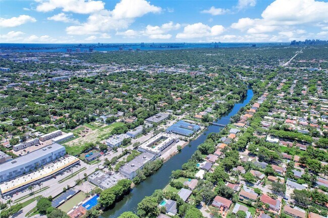 Building Photo - 13210 Memorial Hwy