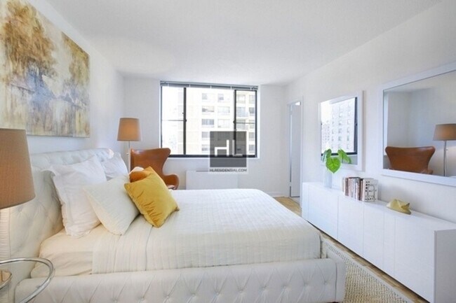 Building Photo - WEST 90 STREET