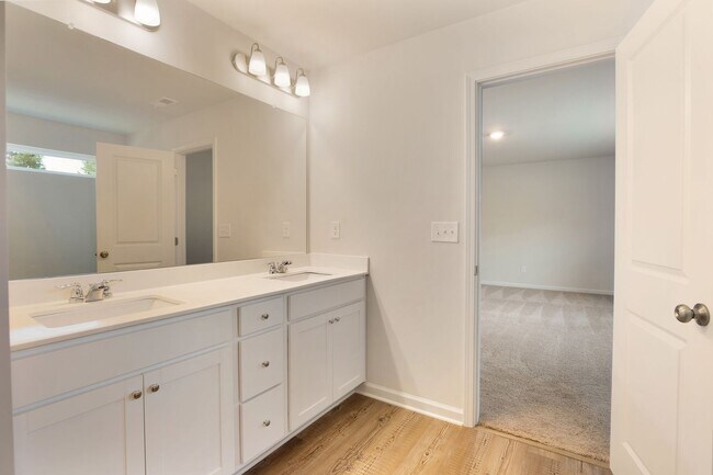 Building Photo - Minutes to Downtown Dawsonville, Rock Creek Park & More—Welcome Home