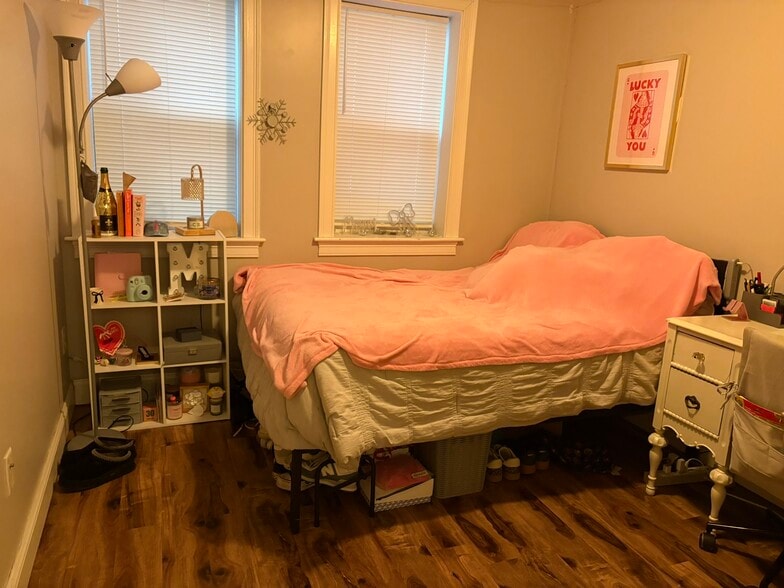 Building Photo - 23 Saint Lukes Rd