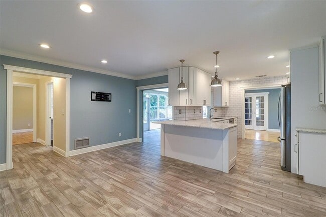 Building Photo - 2958 Meadow Wood Dr