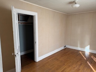 Bedroom2 Closet - 92 E Lewis St