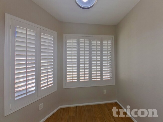 Building Photo - 42396 Colby Dr