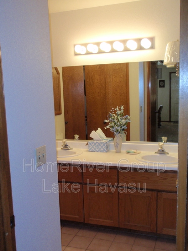 Building Photo - 1957 Mesquite Ave