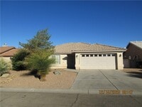 Building Photo - 3915 E Nicole Ave