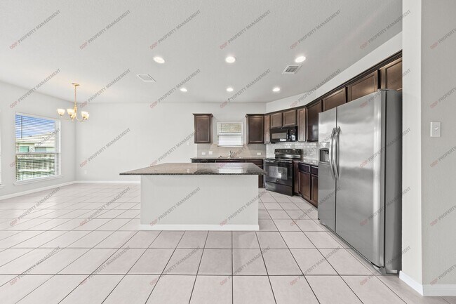 Building Photo - 7901 Hickman St