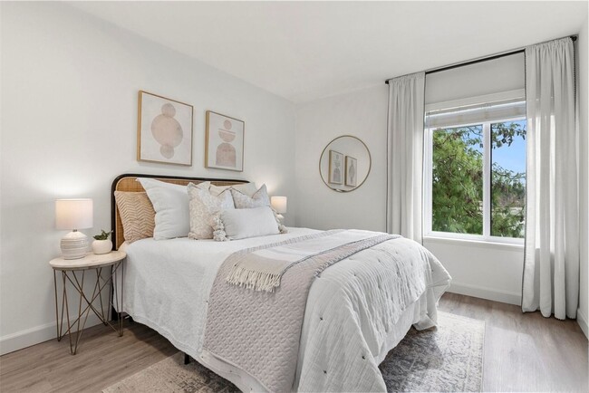 Building Photo - Modern 2BD/2BTH Condo for Lease Richmond V...