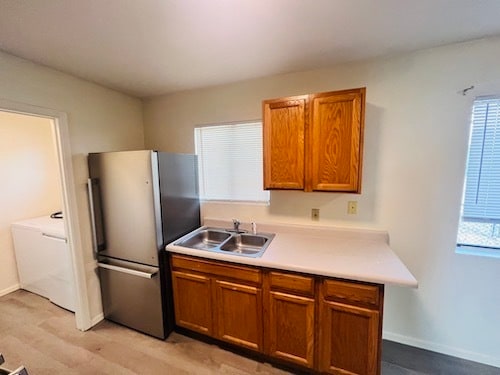 Building Photo - 826 E Waverly St