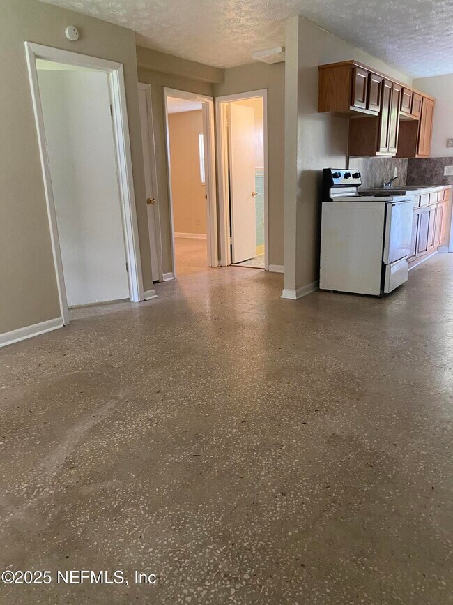 Building Photo - 3658 Stanley St