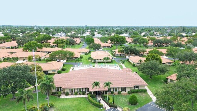 Building Photo - 4600 Wildwood Tree Ln