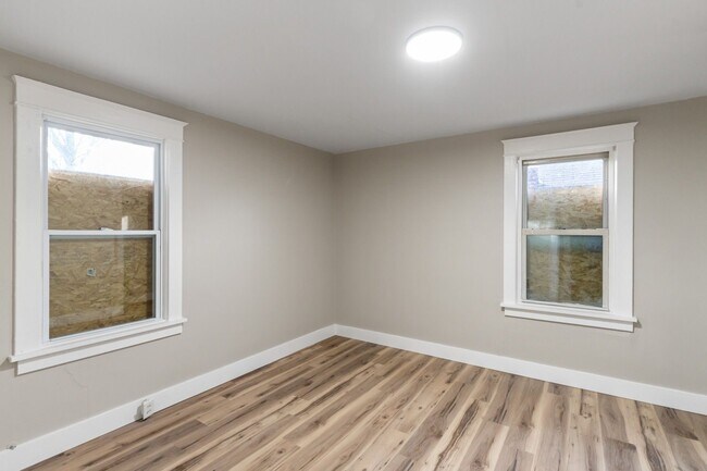 Building Photo - 8212 Toddy Ave