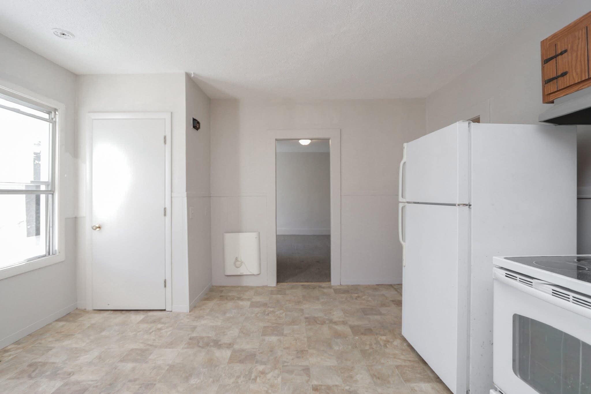 Kitchen - 32 Parker St