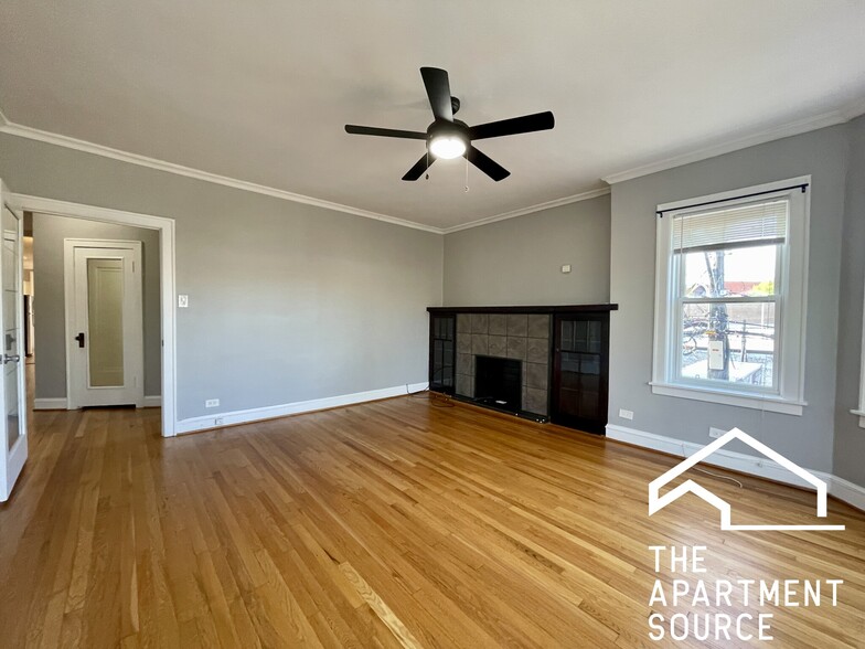 Building Photo - 3540 N Lowell Ave