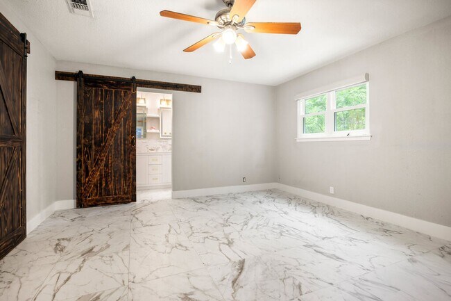 Building Photo - Ranger Creek Gem