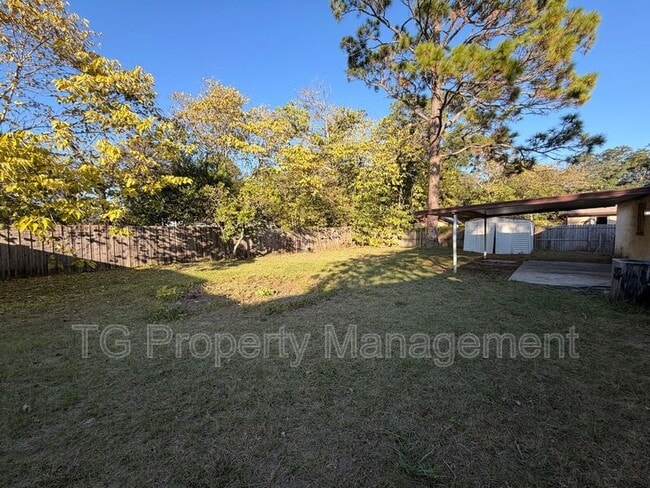 Building Photo - 7045 Prellie St