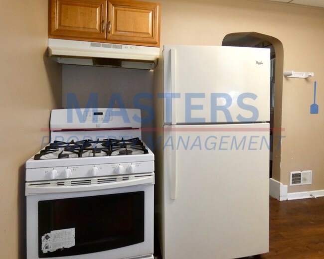 Building Photo - Beautiful Toledo 3 Bed House