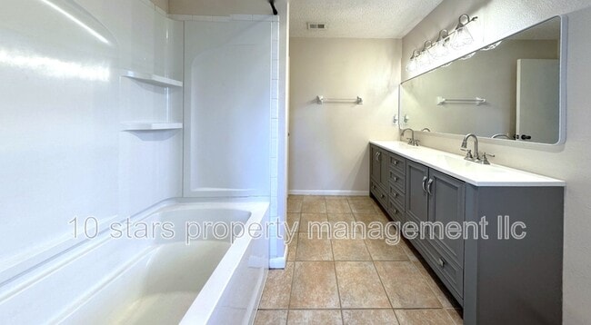 Building Photo - 31211 Stoney Brook Dr
