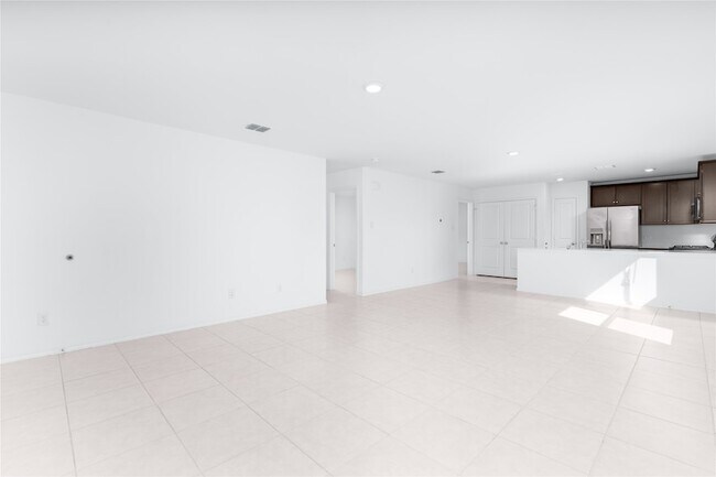 Building Photo - 7524 Larson Ln