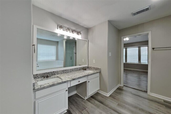 Building Photo - 6611 Barker Bend Ln